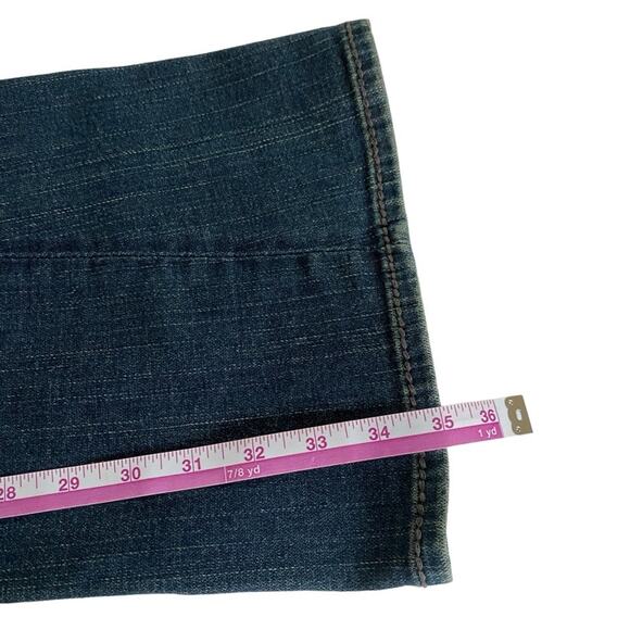 True Religion Jeans Women's Blue Denim Seamed Flare Crystal Buttons Jeans Sz 28 - Picture 8 of 11